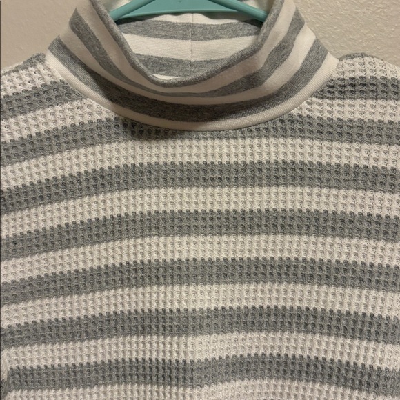 Aerie Gray and White Striped Waffle Knit Mock Turtleneck - Picture 3 of 6